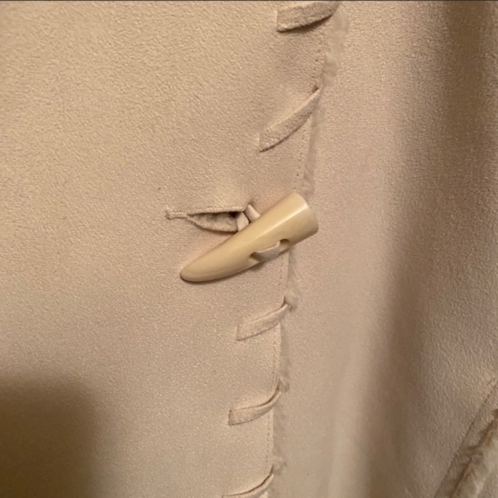 Coat - Picture 4 of 7